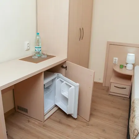 Luxury Apartment *